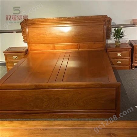 正规红木家具回收调剂店 从事三十年师傅上门估价