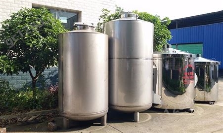 不锈钢立式储酒罐 白酒储存设备 装果酒容器  容量大 易搬运 雅大酿酒设备厂家